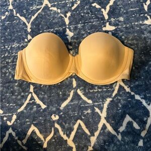 Maidenform Strapless Beige Bra